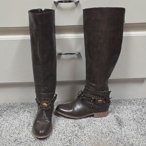 Olivia Miller Brown Heeled Boots